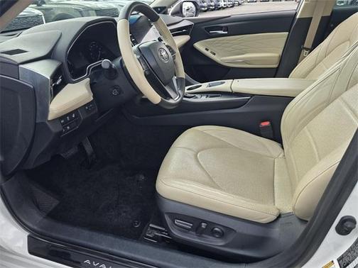 2020 Toyota Avalon Hybrid Limited