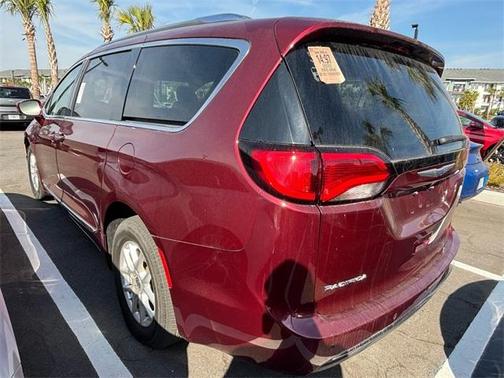 2020 Chrysler Pacifica Touring-L