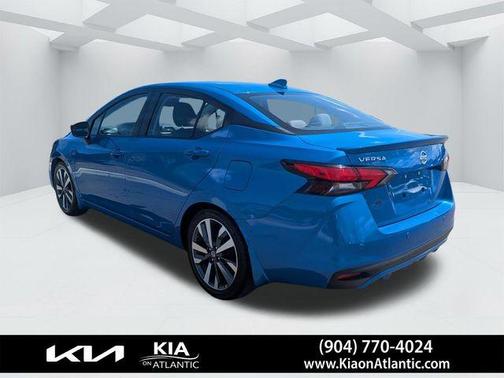 Electric Blue Metallic 2021 Nissan Versa 1.6 SR