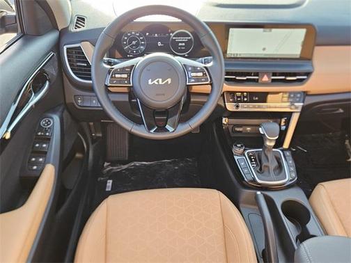 2025 Kia Seltos EX