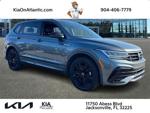 2022 Volkswagen Tiguan 2.0T SE R-Line Black