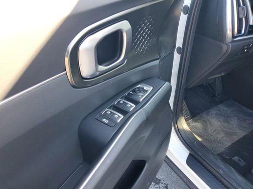 Snow White Pearl 2025 Kia Sorento Plug-In Hybrid EX