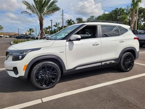 2022 Kia Seltos Nightfall