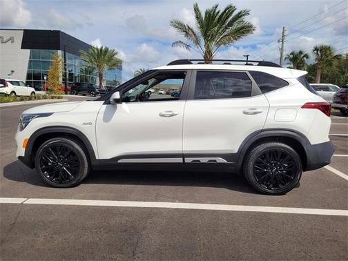 2022 Kia Seltos Nightfall