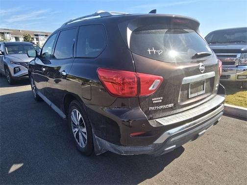 2020 Nissan Pathfinder SL