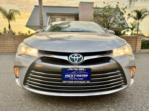 2016 Toyota Camry LE