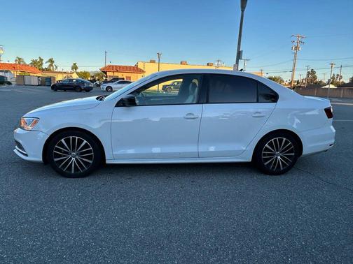 2016 Volkswagen Jetta 1.8T Sport