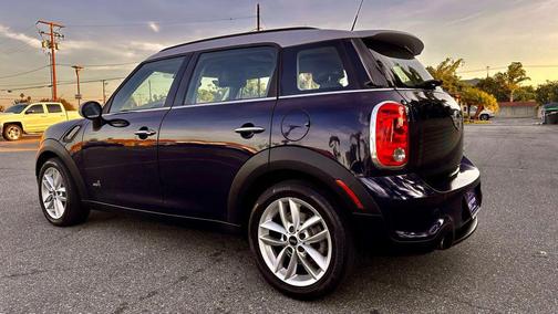 2012 MINI Cooper S Countryman Base