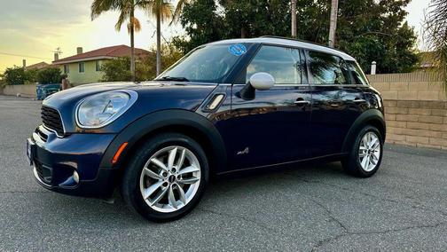 2012 MINI Cooper S Countryman Base