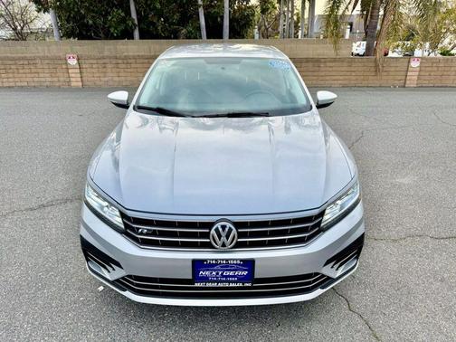 2016 Volkswagen Passat 1.8T R-Line