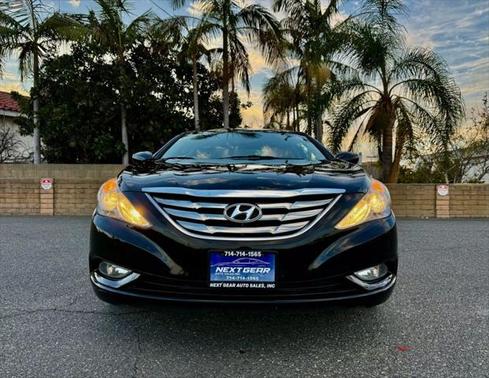 2013 Hyundai SONATA SE