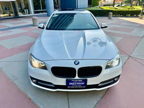2015 BMW 528 528i Sedan 4D