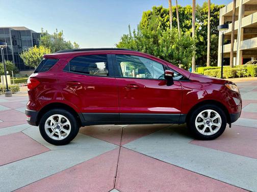 Ruby Red Metallic Tinted Clearcoat 2019 Ford EcoSport SE