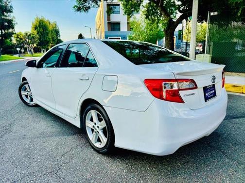 2014 Toyota Camry SE Sport