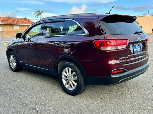2017 Kia Sorento LX