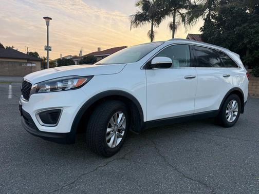 2018 Kia Sorento LX