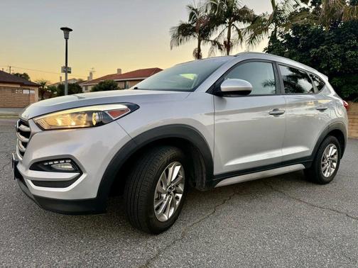 2018 Hyundai TUCSON SEL