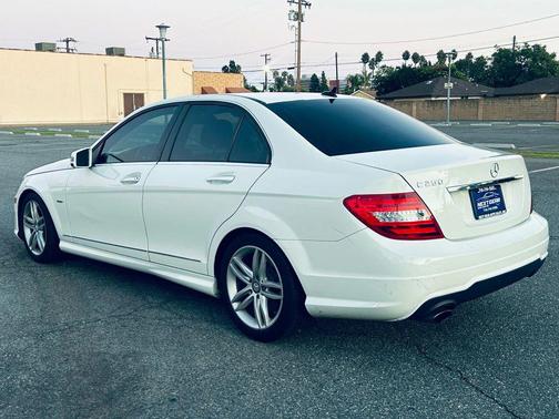 2012 Mercedes-Benz C-Class C 250 Luxury Sedan 4D