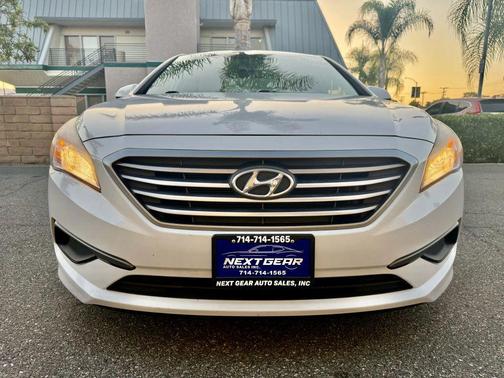 2016 Hyundai SONATA SE