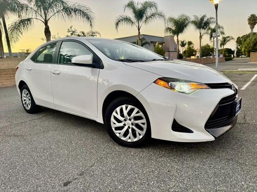 2018 Toyota Corolla LE