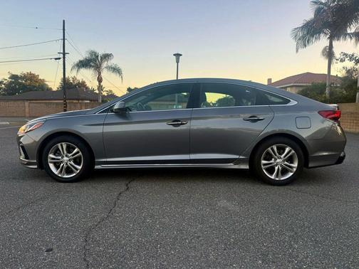 2018 Hyundai SONATA Sport