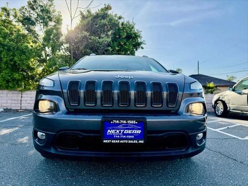 2016 Jeep Cherokee Sport