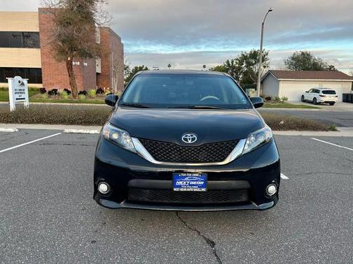 2013 Toyota Sienna SE