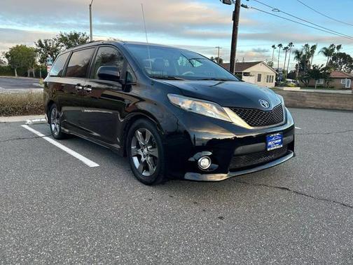 2013 Toyota Sienna SE