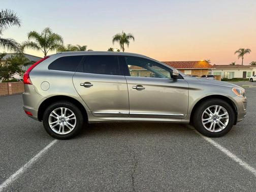 2015 Volvo XC60 T5 Premier