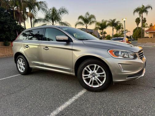 2015 Volvo XC60 T5 Premier