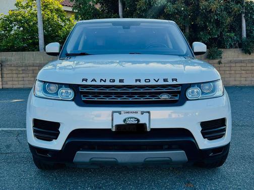 White 2016 Land Rover Range Rover Sport Supercharged SE