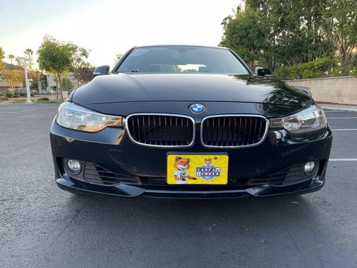 2013 BMW 328 328i Sedan 4D