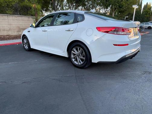 2020 Kia Optima LX
