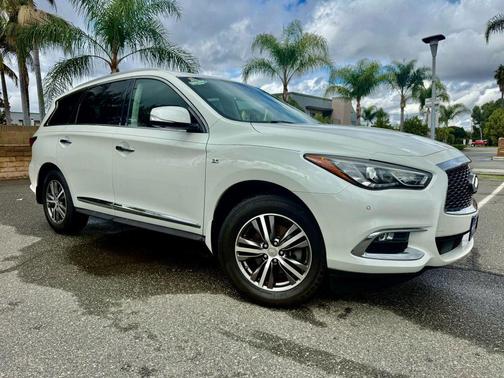 2017 INFINITI QX60 Base