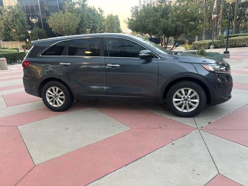 2020 Kia Sorento LX