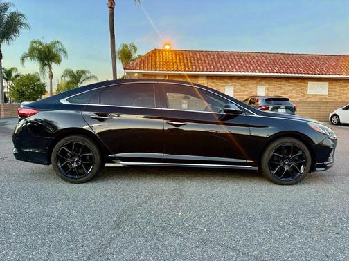 2018 Hyundai SONATA Sport 2.0T