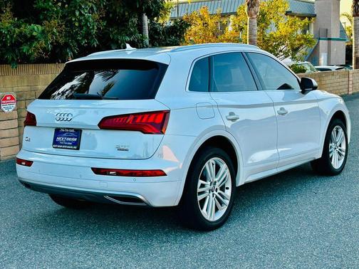 Ibis White 2018 Audi Q5 2.0T Tech Premium