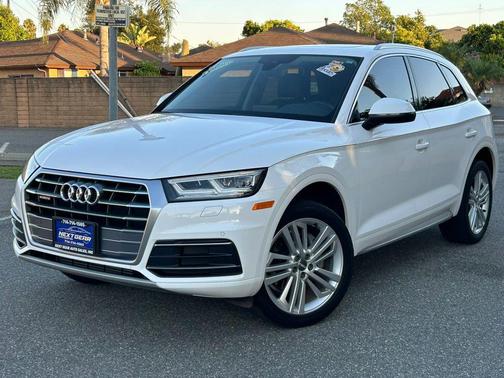 Ibis White 2018 Audi Q5 2.0T Tech Premium