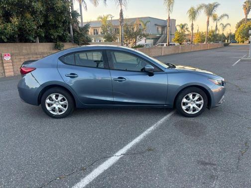 2015 Mazda Mazda3 i Sport