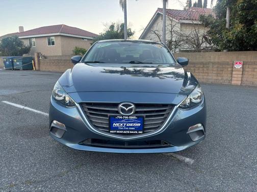 2015 Mazda Mazda3 i Sport
