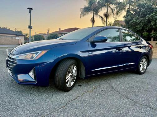 2020 Hyundai ELANTRA SEL