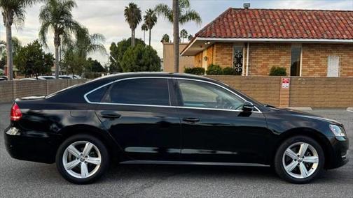 2012 Volkswagen Passat 2.5 SE