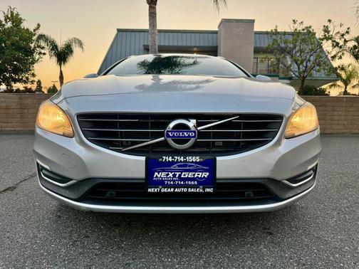 2015 Volvo V60 T5 Premier