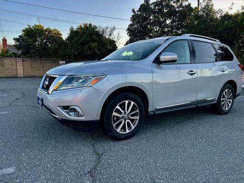 2013 Nissan Pathfinder SL