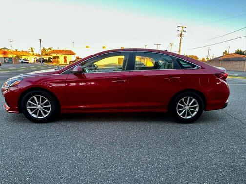 2019 Hyundai SONATA SE