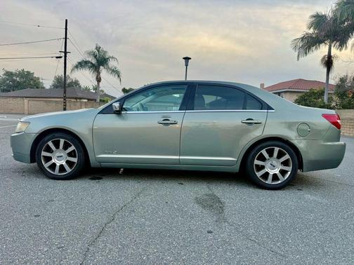 2008 Lincoln MKZ Base