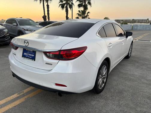 2016 Mazda Mazda6 i Sport