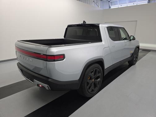 2023 Rivian R1T Adventure Quad Motor Large Pack