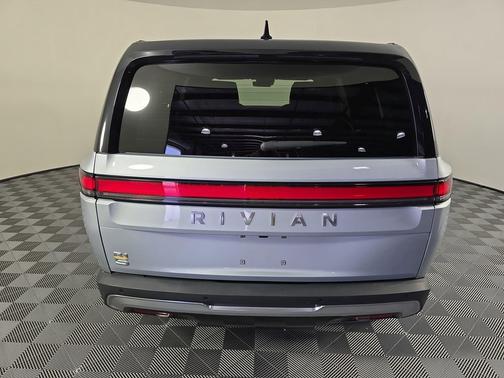 2023 Rivian R1S Adventure Package