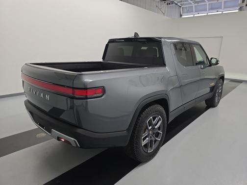 2023 Rivian R1T Adventure Quad Motor Large Pack